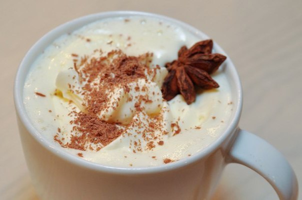 белый горячий шоколад с мятой - Два рецепта горячего шоколада - с кокосовым молоком и с мятой!